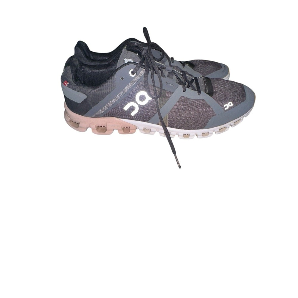 On Cloud Cloudflow Swiss Cloudtec Helion Gray Peach Womens Size 9.5 Running